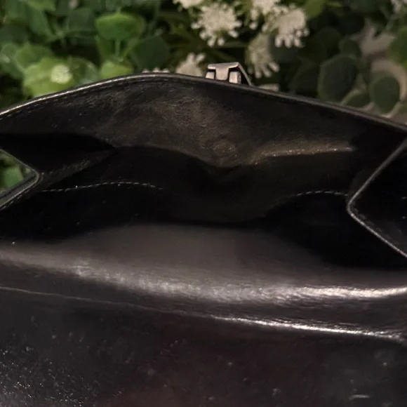 Gucci Vintage Buckle Wallet - Picture 14 of 16